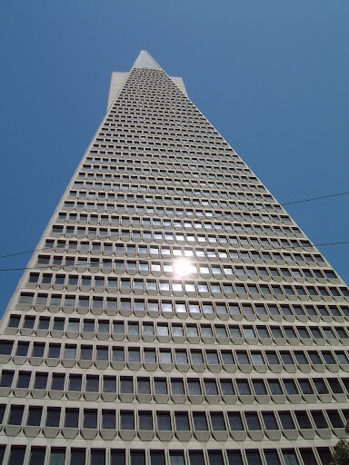 skyscraper in san francisco taken from the ground